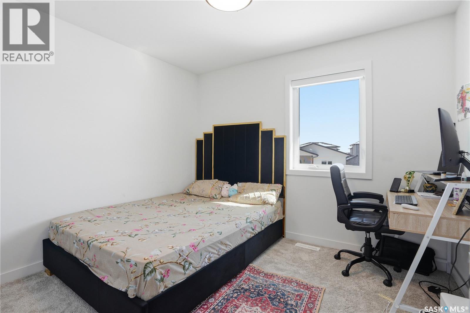 360 Barrett Street, Saskatoon, SK - Indoor Photo Showing Bedroom