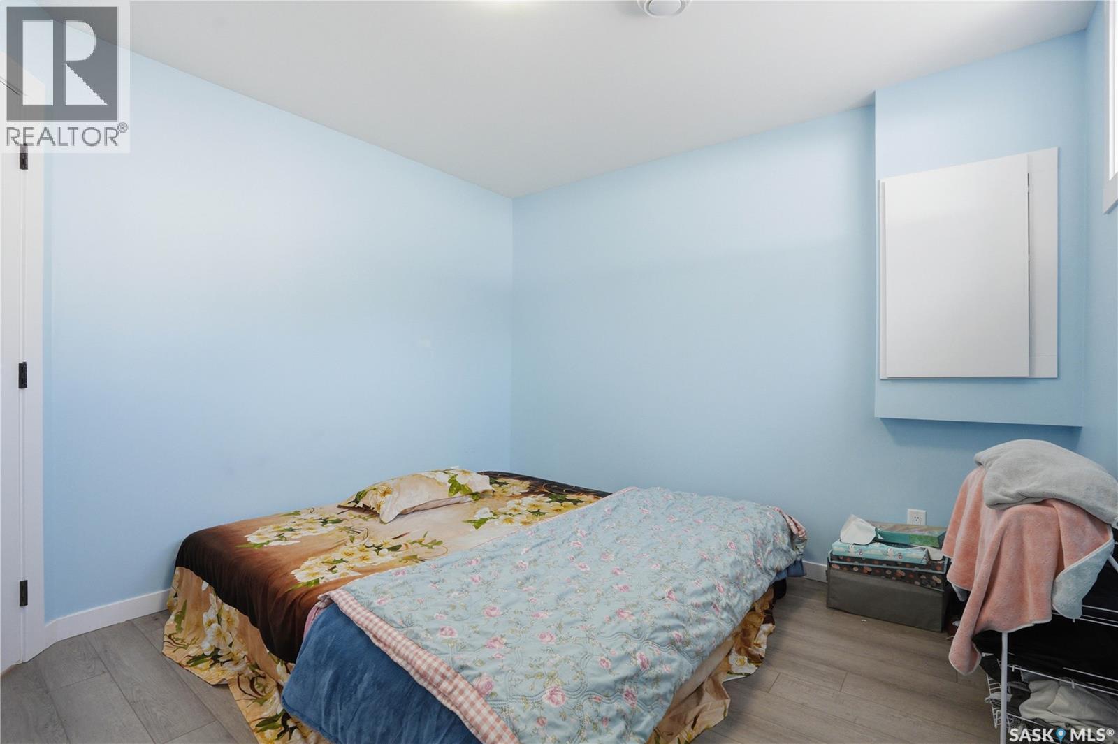 360 Barrett Street, Saskatoon, SK - Indoor Photo Showing Bedroom