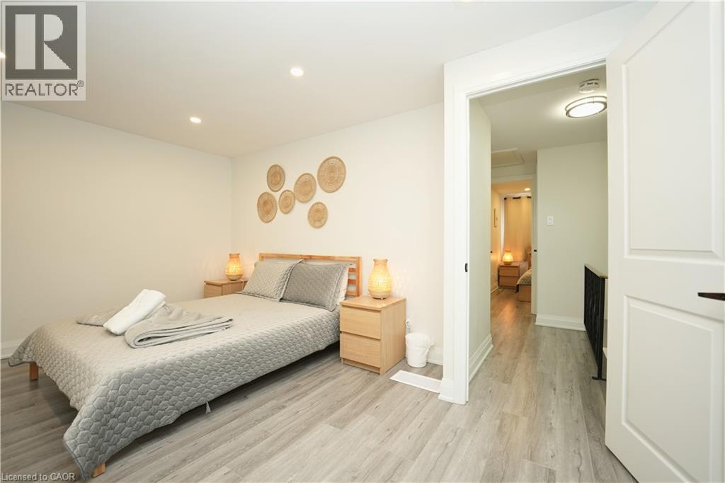 140 Jansen Avenue, Kitchener, ON - Indoor Photo Showing Bedroom