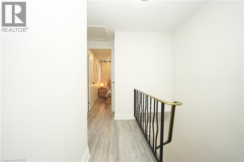 140 Jansen Avenue, Kitchener, ON - Indoor Photo Showing Other Room