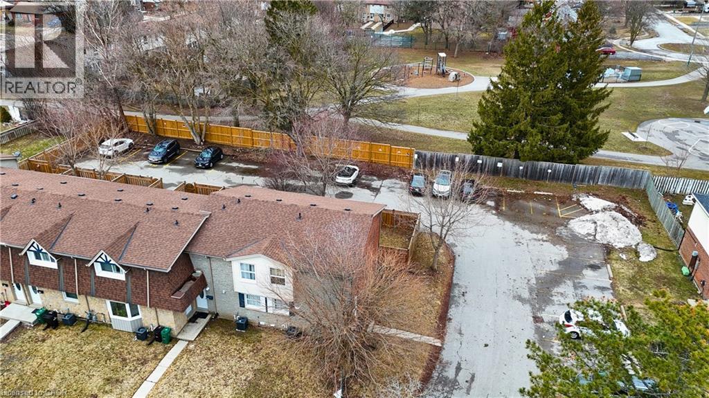 140 Jansen Avenue, Kitchener, ON - Outdoor