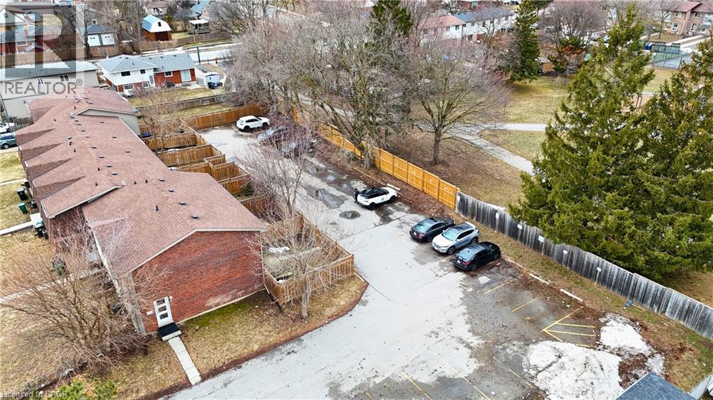 140 Jansen Avenue, Kitchener, ON - Outdoor