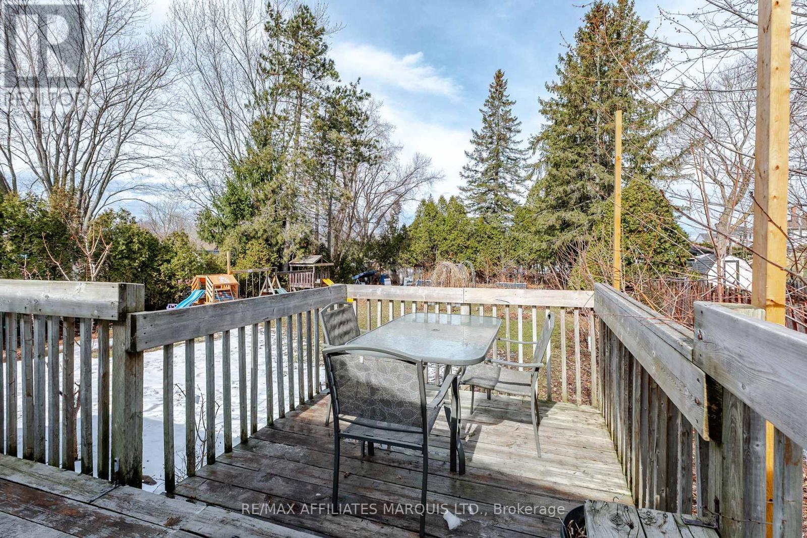 323 Eighth Street E, Cornwall, ON - Outdoor With Deck Patio Veranda