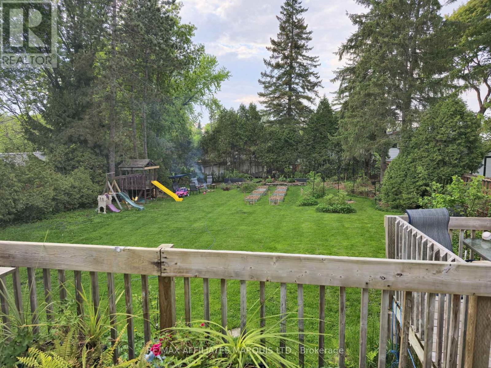 323 Eighth Street E, Cornwall, ON - Outdoor