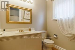 4562 Penhallow Road, Mississauga, ON - Indoor Photo Showing Bathroom