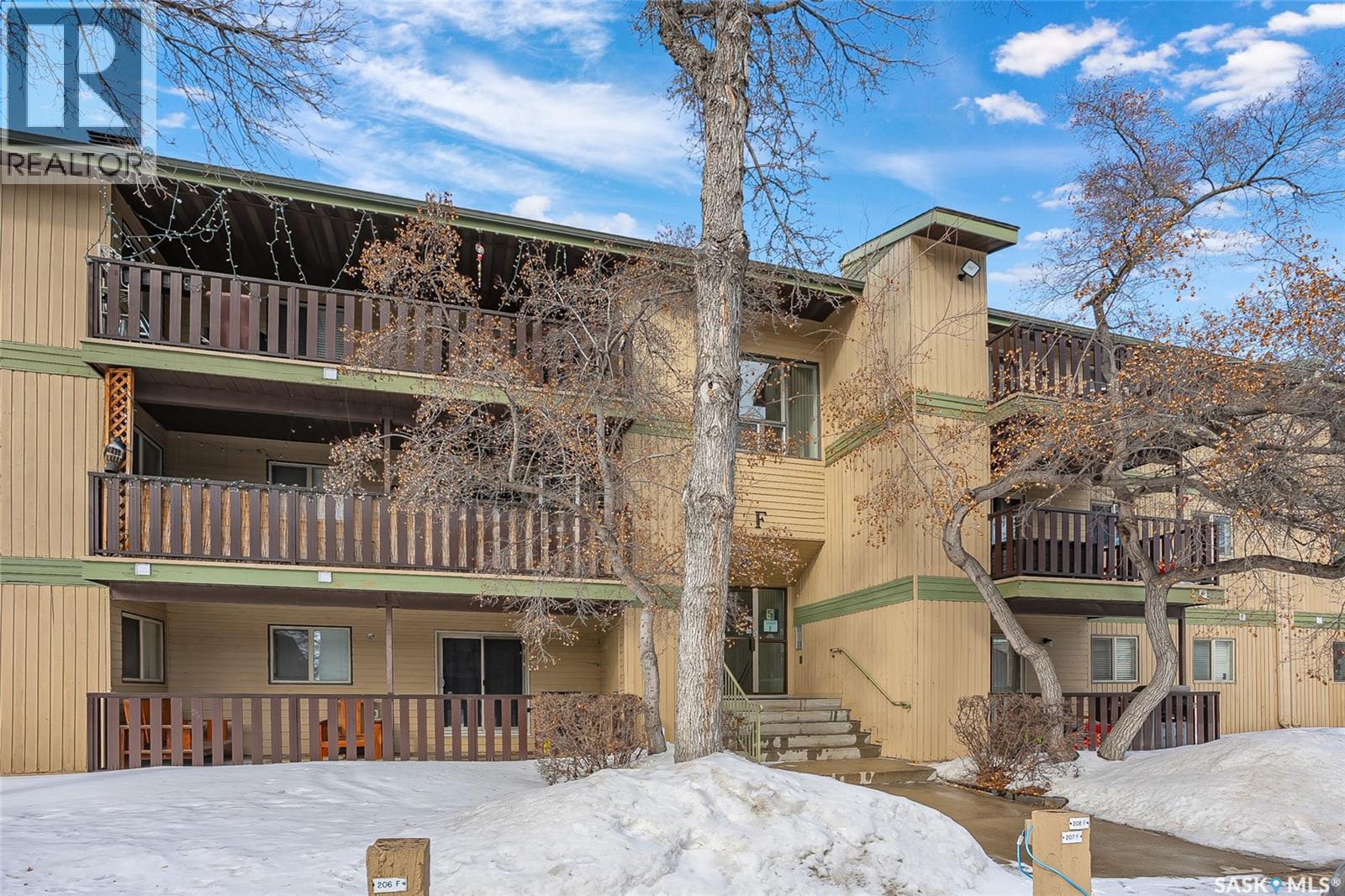 304F 1121 Mckercher Drive, Saskatoon, SK - Outdoor