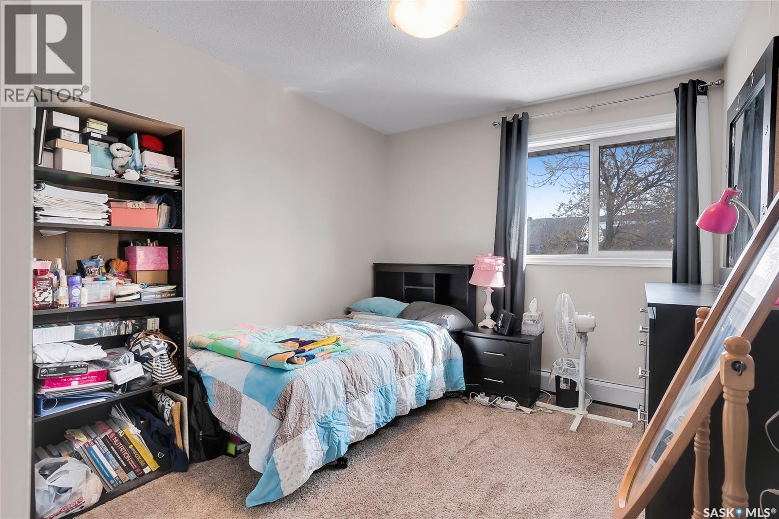 304F 1121 Mckercher Drive, Saskatoon, SK - Indoor Photo Showing Bedroom