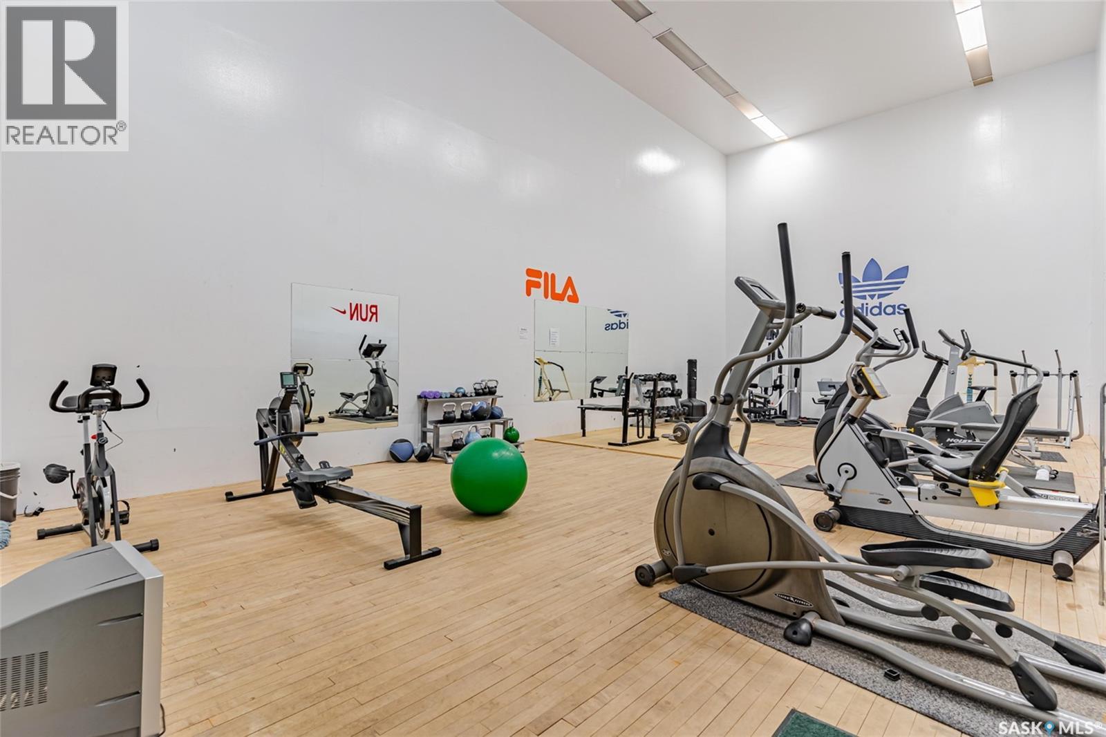 304F 1121 Mckercher Drive, Saskatoon, SK - Indoor Photo Showing Gym Room