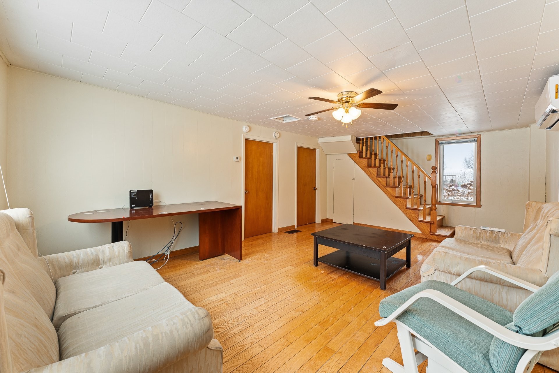 Salon - 764 Ch. Dutch, Bedford - Canton, QC - Indoor