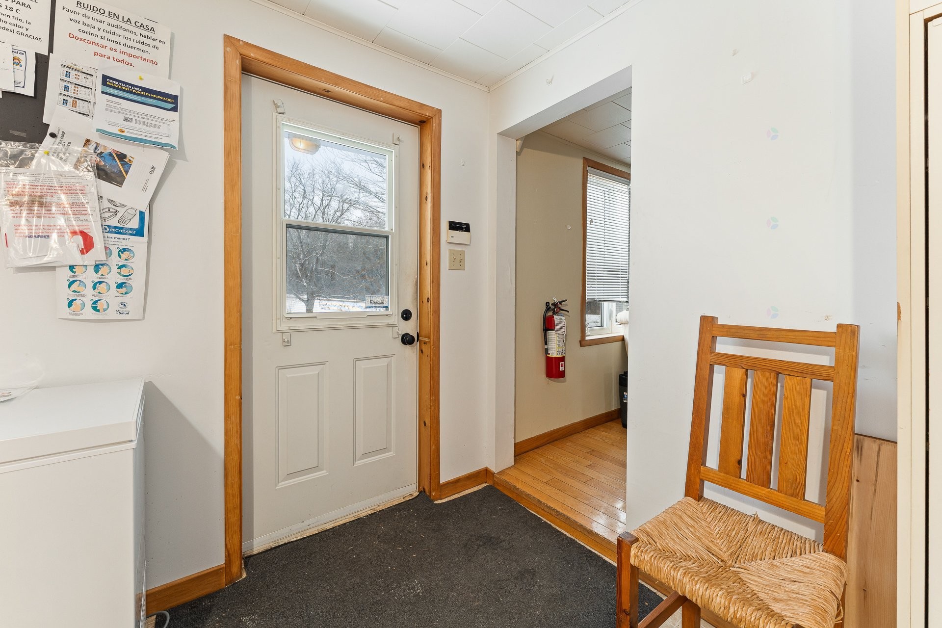 Hall d'entrée/Vestibule - 764 Ch. Dutch, Bedford - Canton, QC - Indoor Photo Showing Other Room