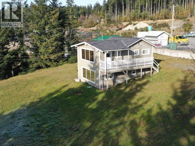 7408 Highway 101, Powell River, BC