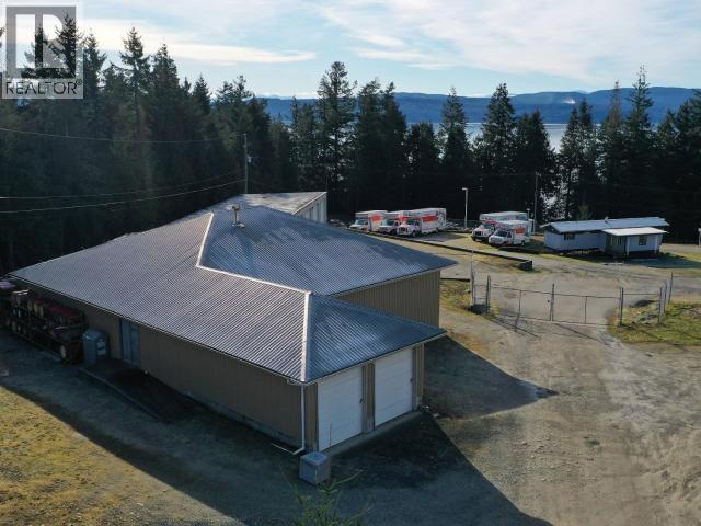 7408 Highway 101, Powell River, BC