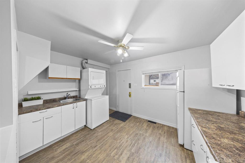 401 Union Avenue W, Winnipeg, MB - Indoor Photo Showing Kitchen