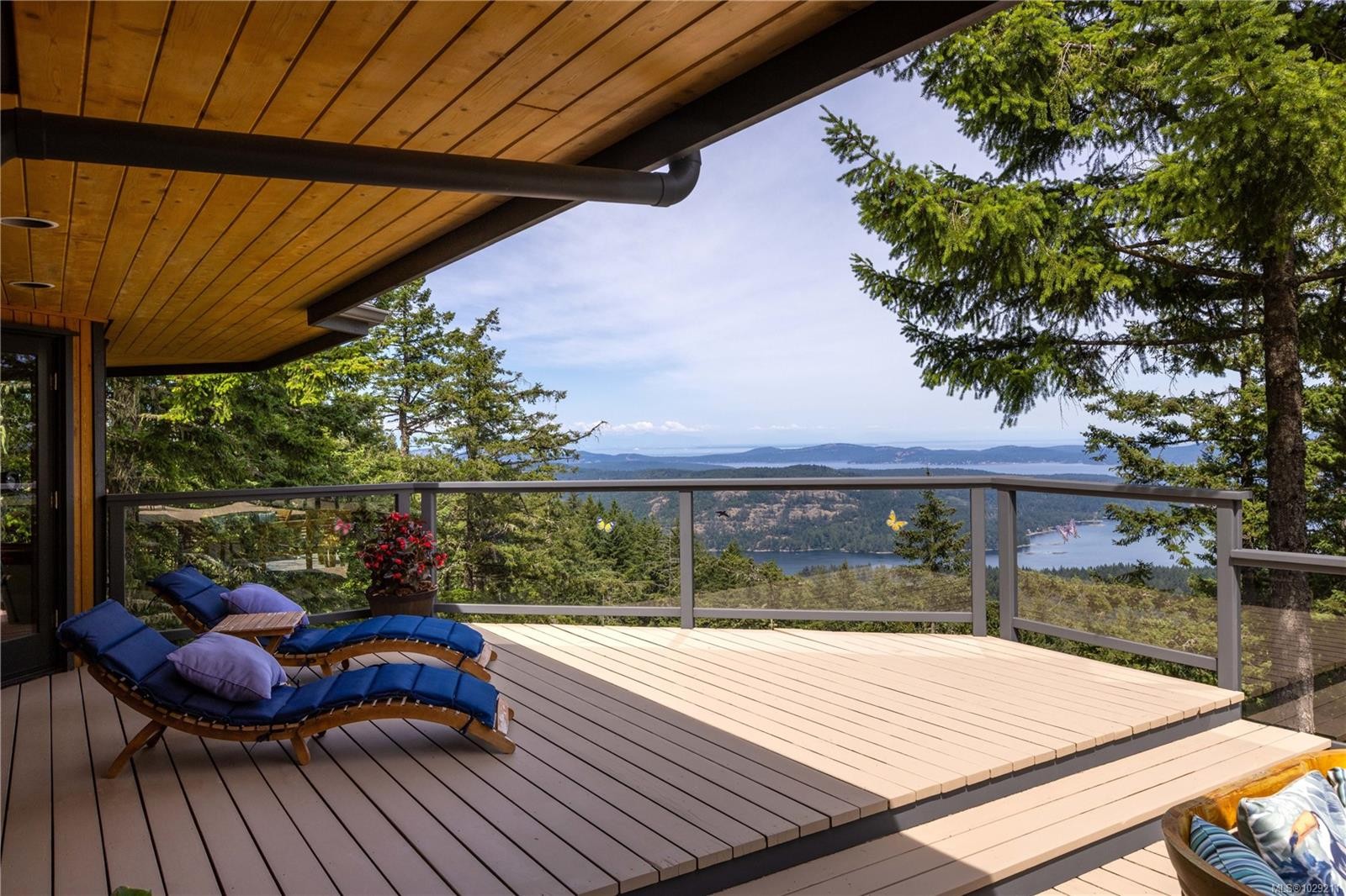 253 Chilton Rd, Salt Spring, BC