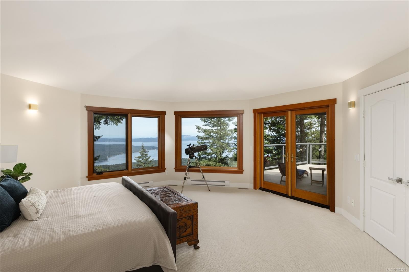 253 Chilton Rd, Salt Spring, BC