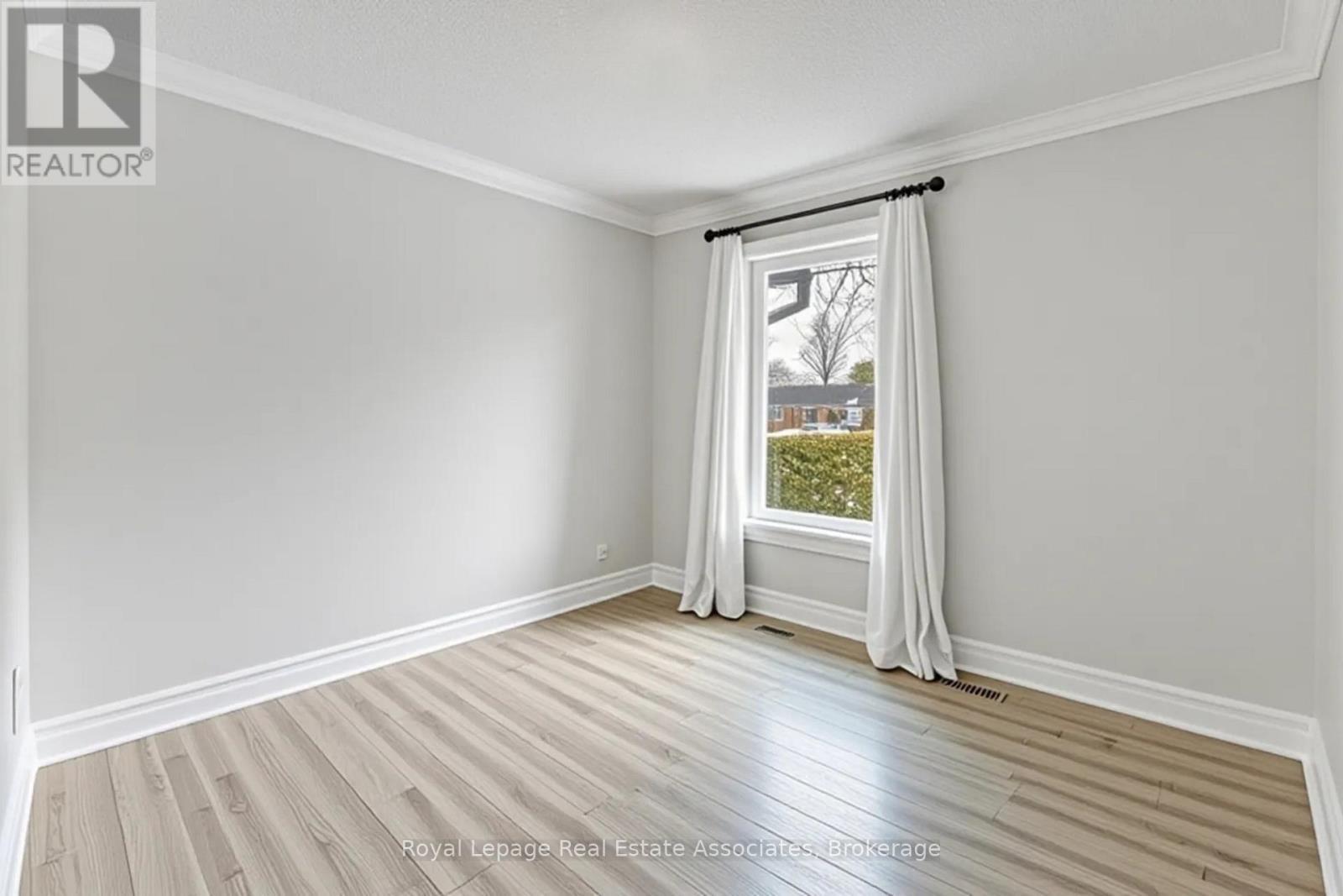 44 Mcclellan Road, Caledon, ON - Indoor Photo Showing Other Room
