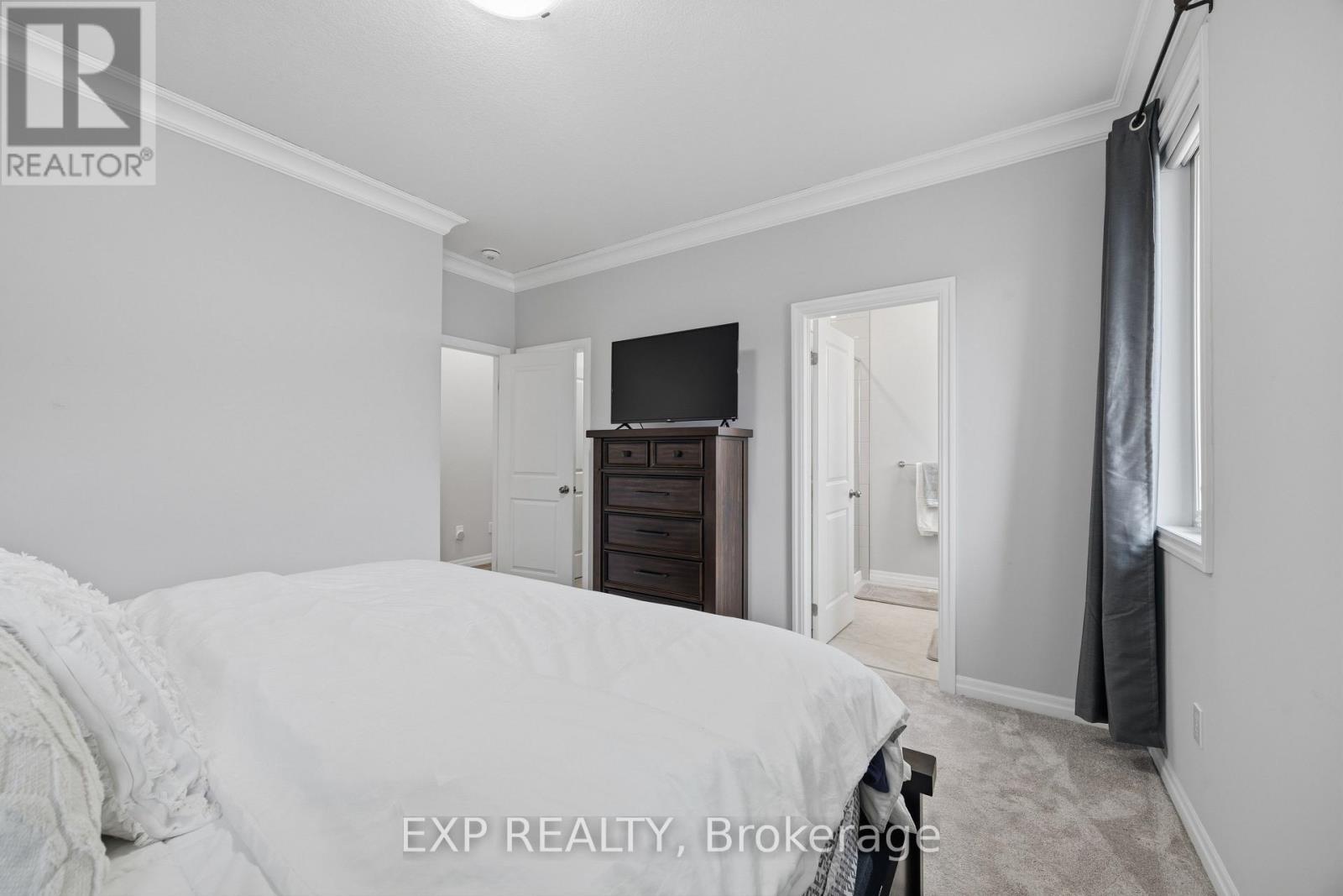43 Lowrie Crescent, Tillsonburg, ON - Indoor Photo Showing Bedroom