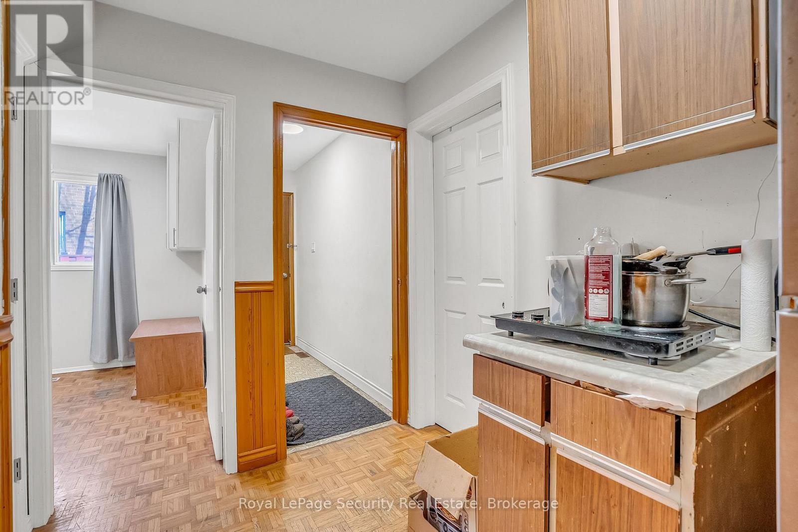 516 Kelvedon Mews, Mississauga, ON - Indoor Photo Showing Other Room