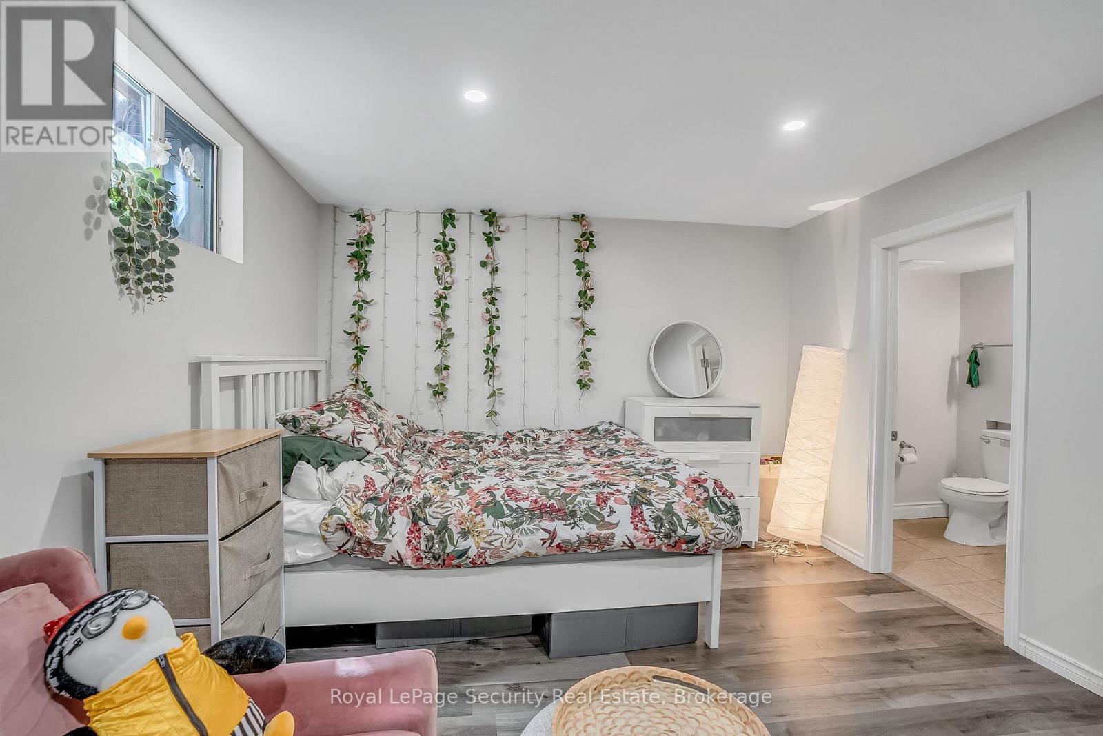 516 Kelvedon Mews, Mississauga, ON - Indoor