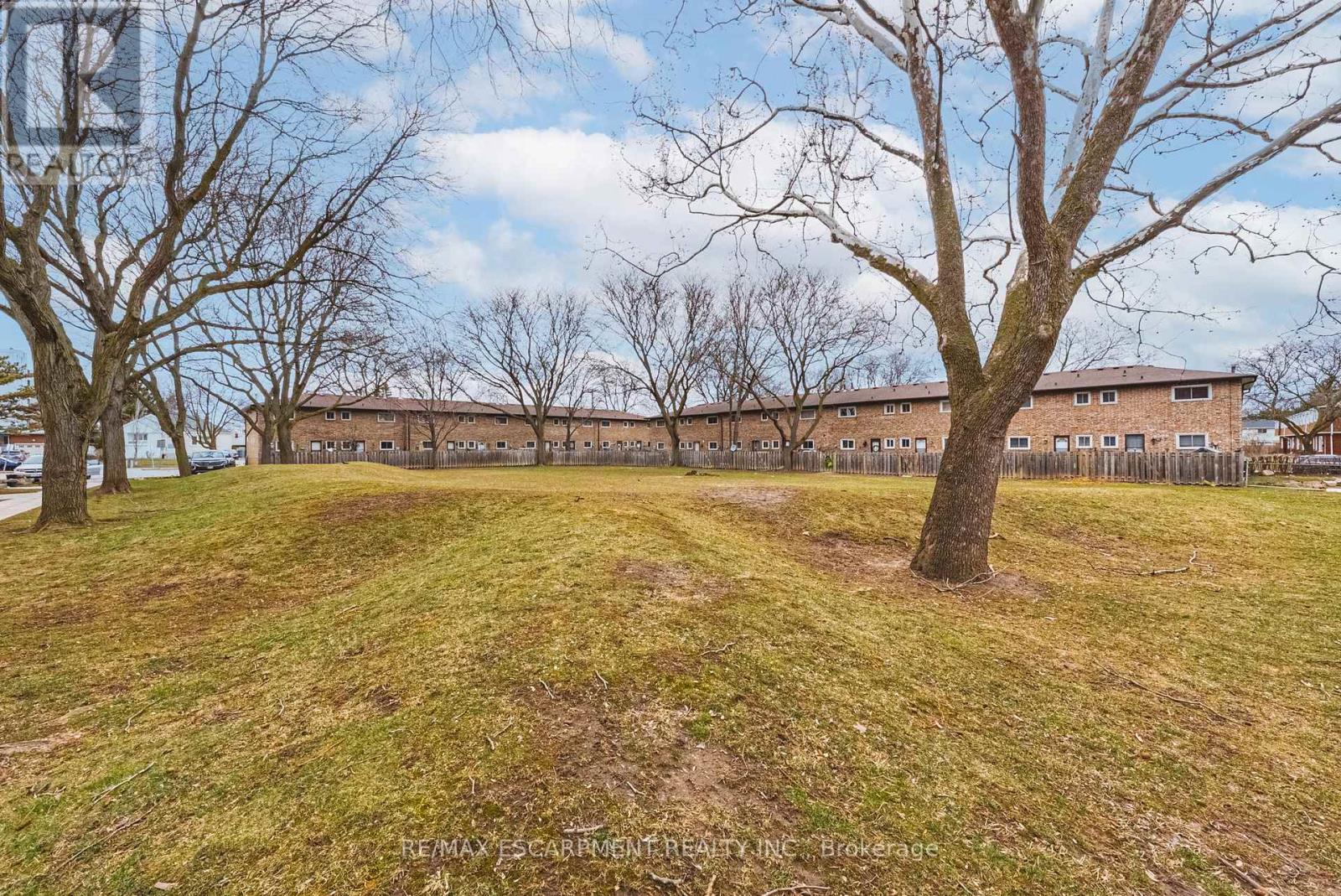 38 Glenburn Court, Hamilton, ON - Outdoor With View