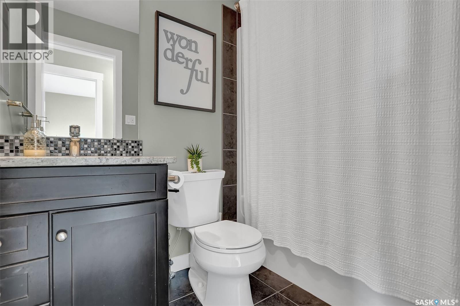 8856 Kestral Drive, Regina, SK - Indoor Photo Showing Bathroom