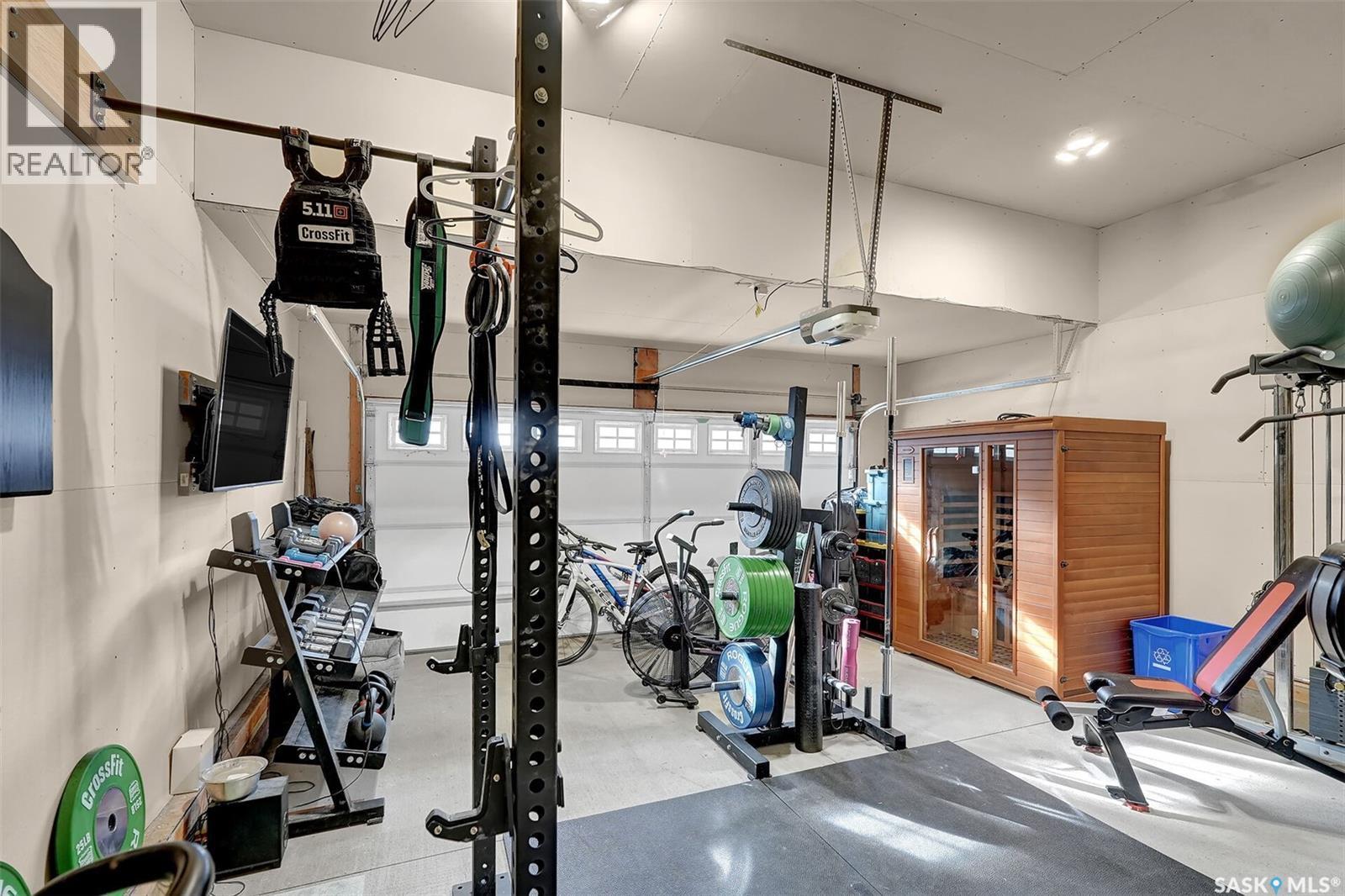 8856 Kestral Drive, Regina, SK - Indoor Photo Showing Gym Room