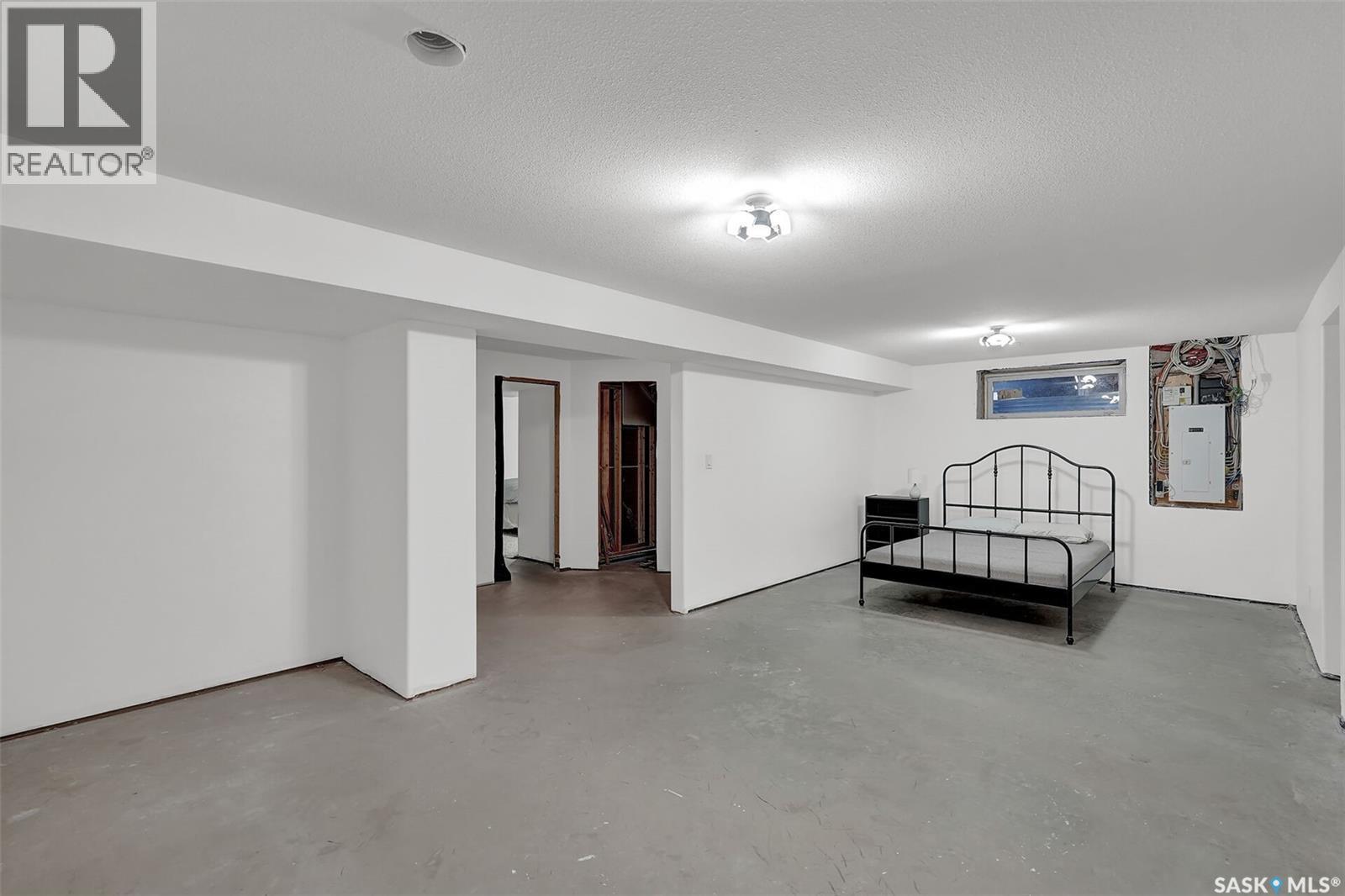 8856 Kestral Drive, Regina, SK - Indoor Photo Showing Other Room