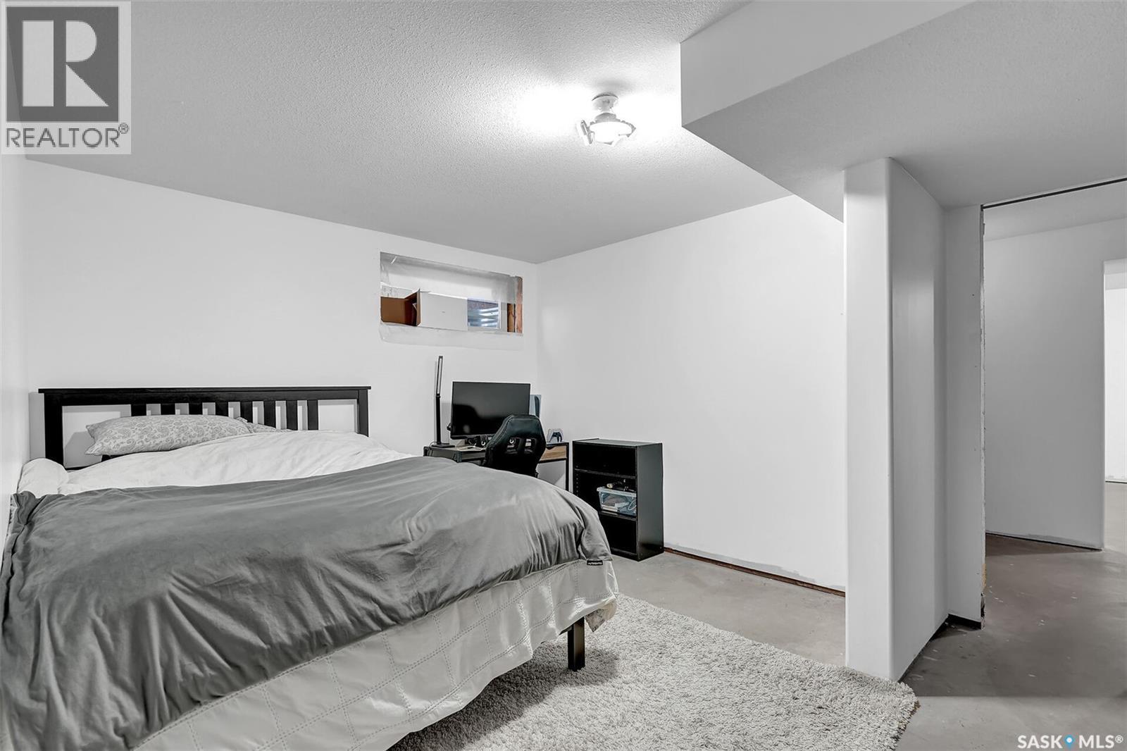 8856 Kestral Drive, Regina, SK - Indoor Photo Showing Bedroom