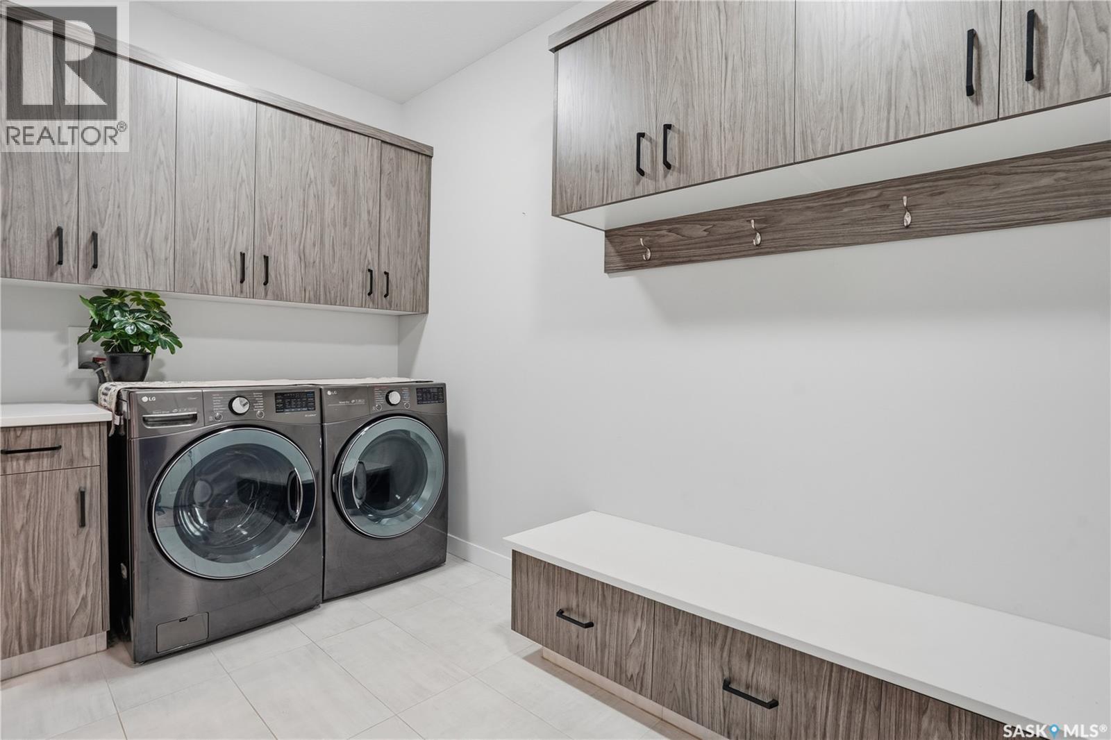 4418 Sage Crescent E, Regina, SK - Indoor Photo Showing Laundry Room