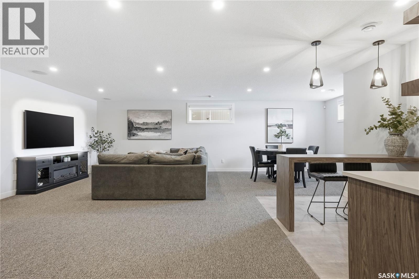 4418 Sage Crescent E, Regina, SK - Indoor