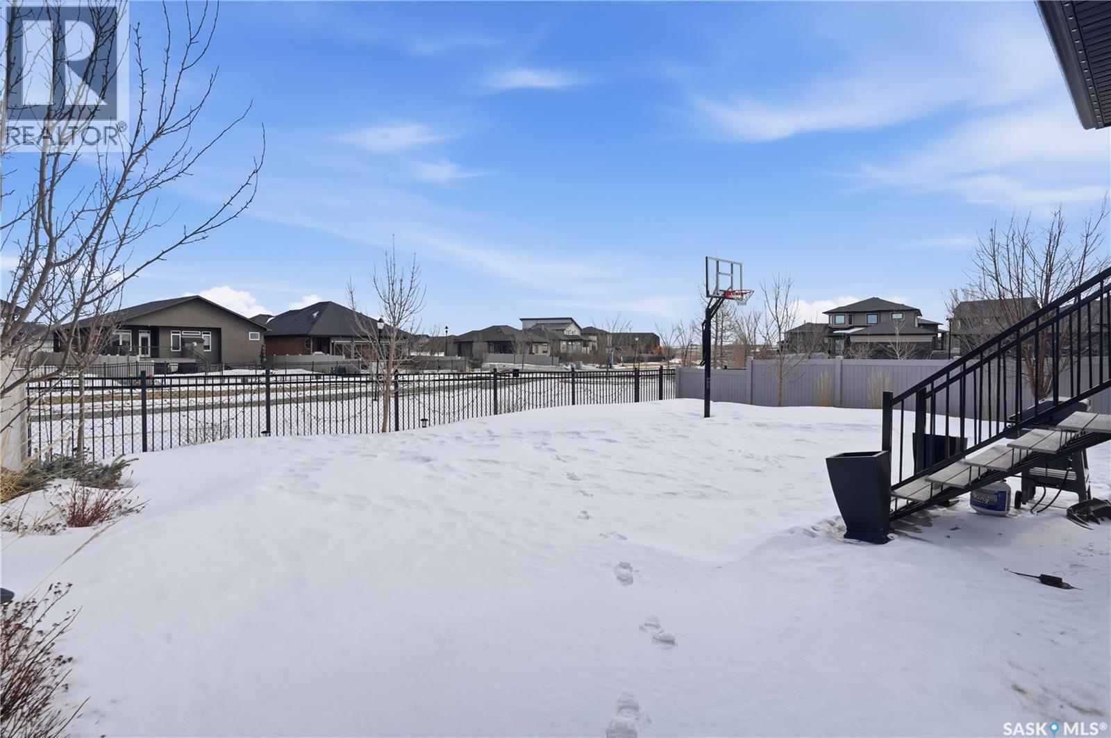 4418 Sage Crescent E, Regina, SK - Outdoor