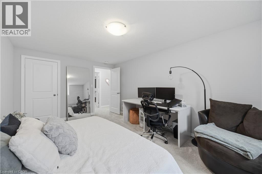 43 Lowrie Crescent, Tillsonburg, ON - Indoor Photo Showing Bedroom
