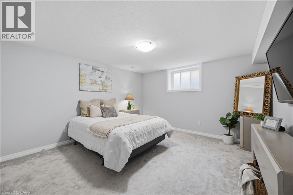 43 Lowrie Crescent, Tillsonburg, ON - Indoor Photo Showing Bedroom