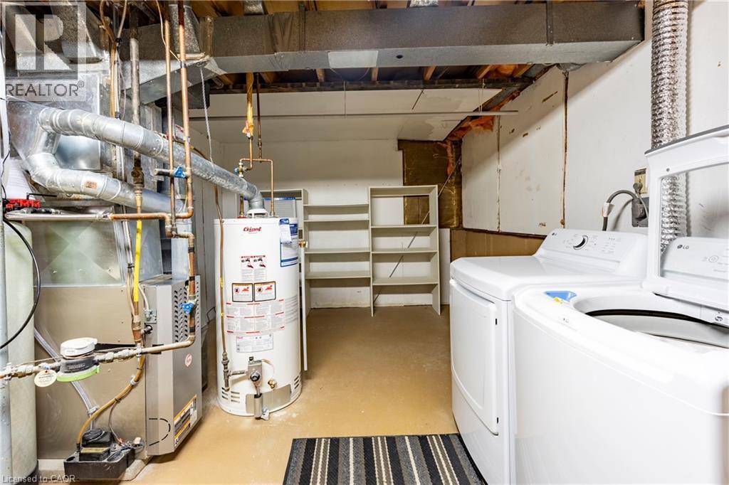 89 Rolling Meadows Drive, Kitchener, ON - Indoor Photo Showing Laundry Room