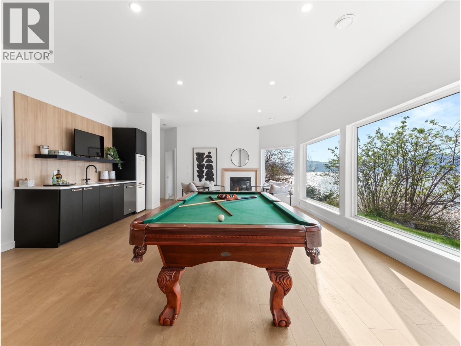 5538 Lakeshore Road, Kelowna, BC - Indoor Photo Showing Other Room