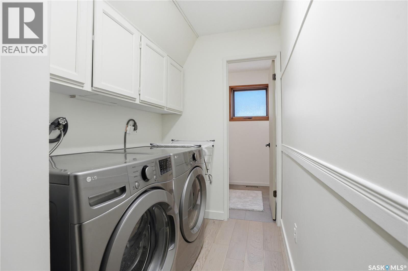 339 Stechishin Way, Saskatoon, SK - Indoor Photo Showing Laundry Room