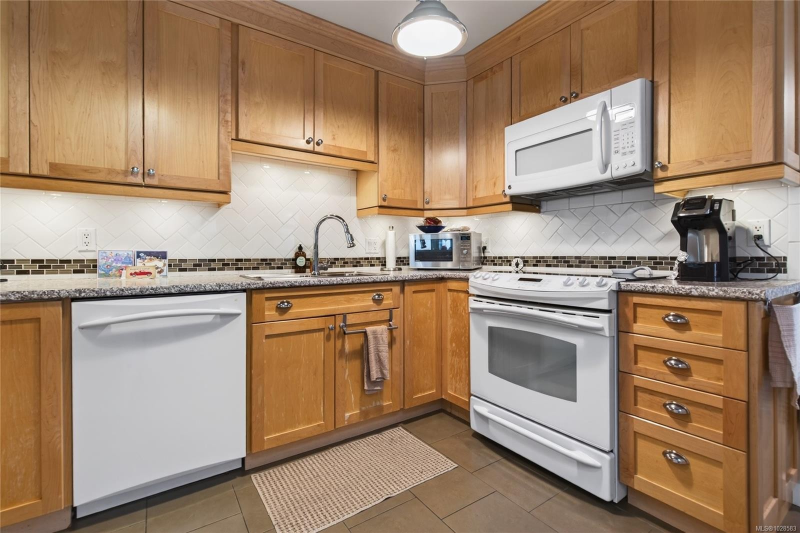 7-650 Yorkshire Dr, Campbell River, BC