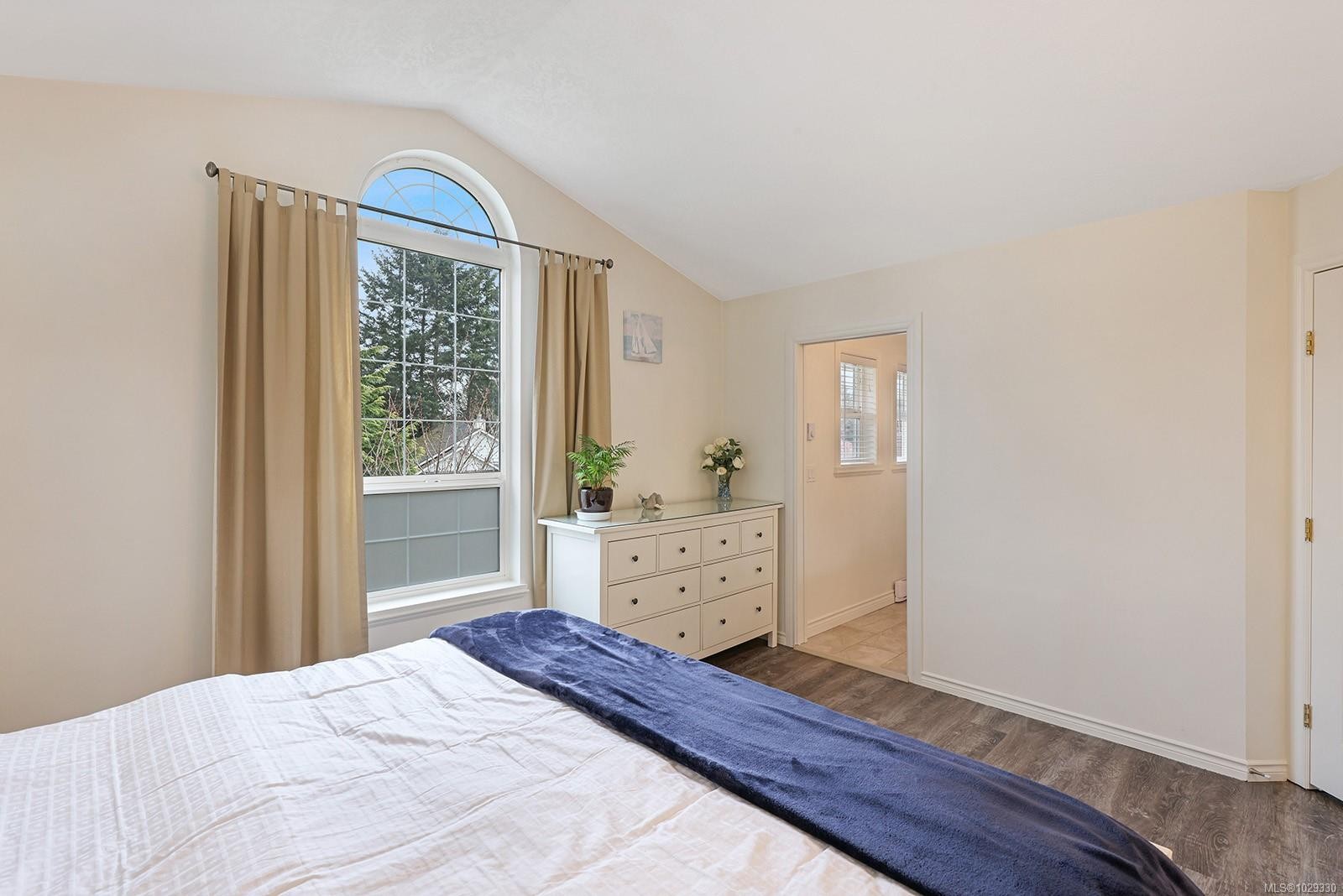 1272 Noel Ave, Comox, BC