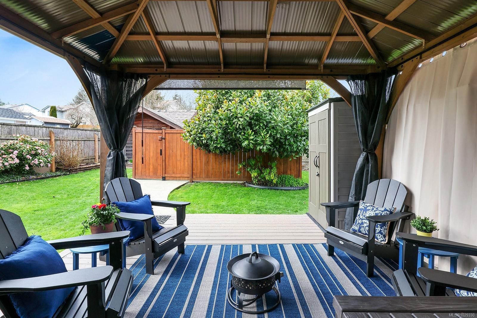 1272 Noel Ave, Comox, BC