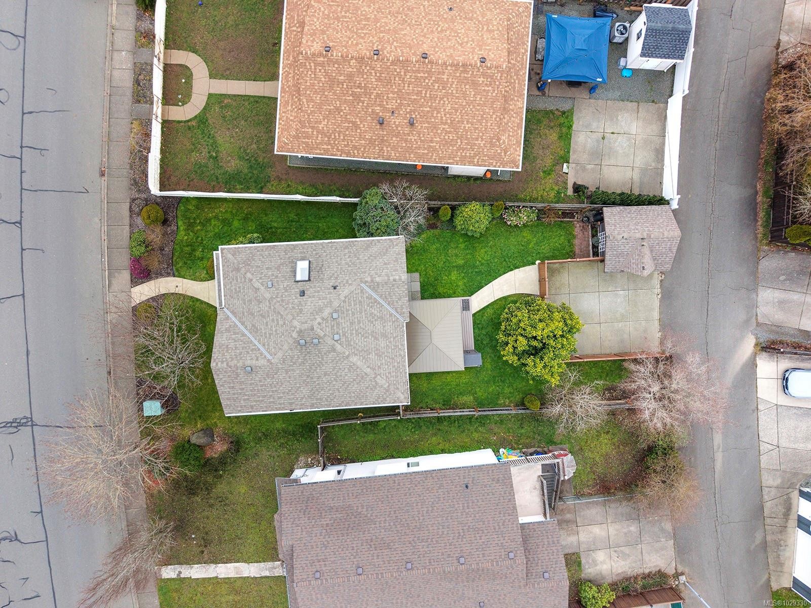 1272 Noel Ave, Comox, BC