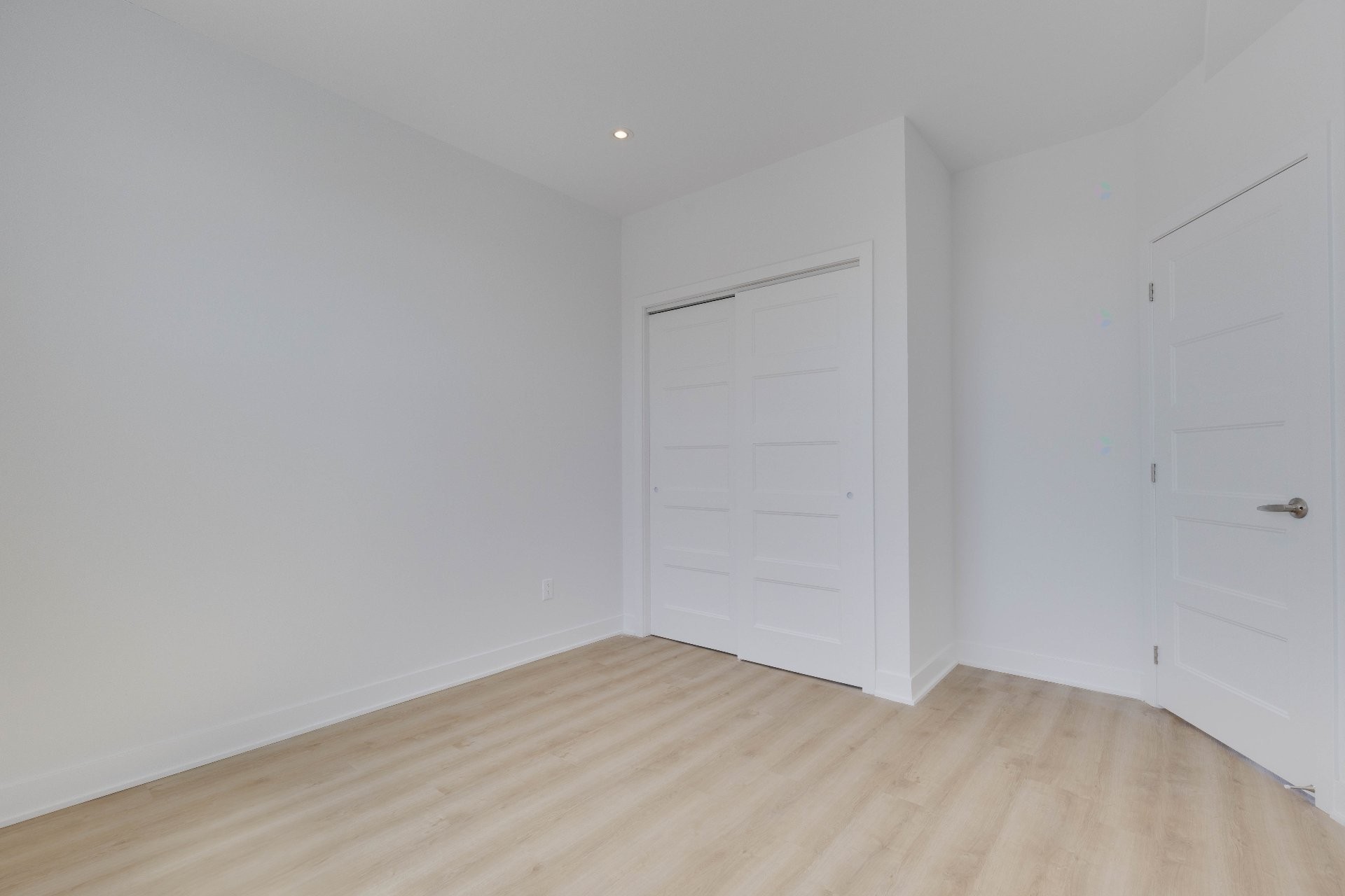 Chambre à coucher - 7123 Av. Querbes, Montréal (Villeray/Saint-Michel/Parc-Extension), QC - Indoor Photo Showing Other Room