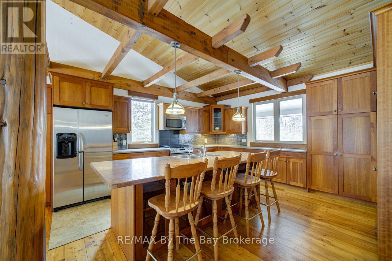 Gourmet Kitchen - 397 Silver Birch Drive, Tiny, ON - Indoor Photo Showing Other Room