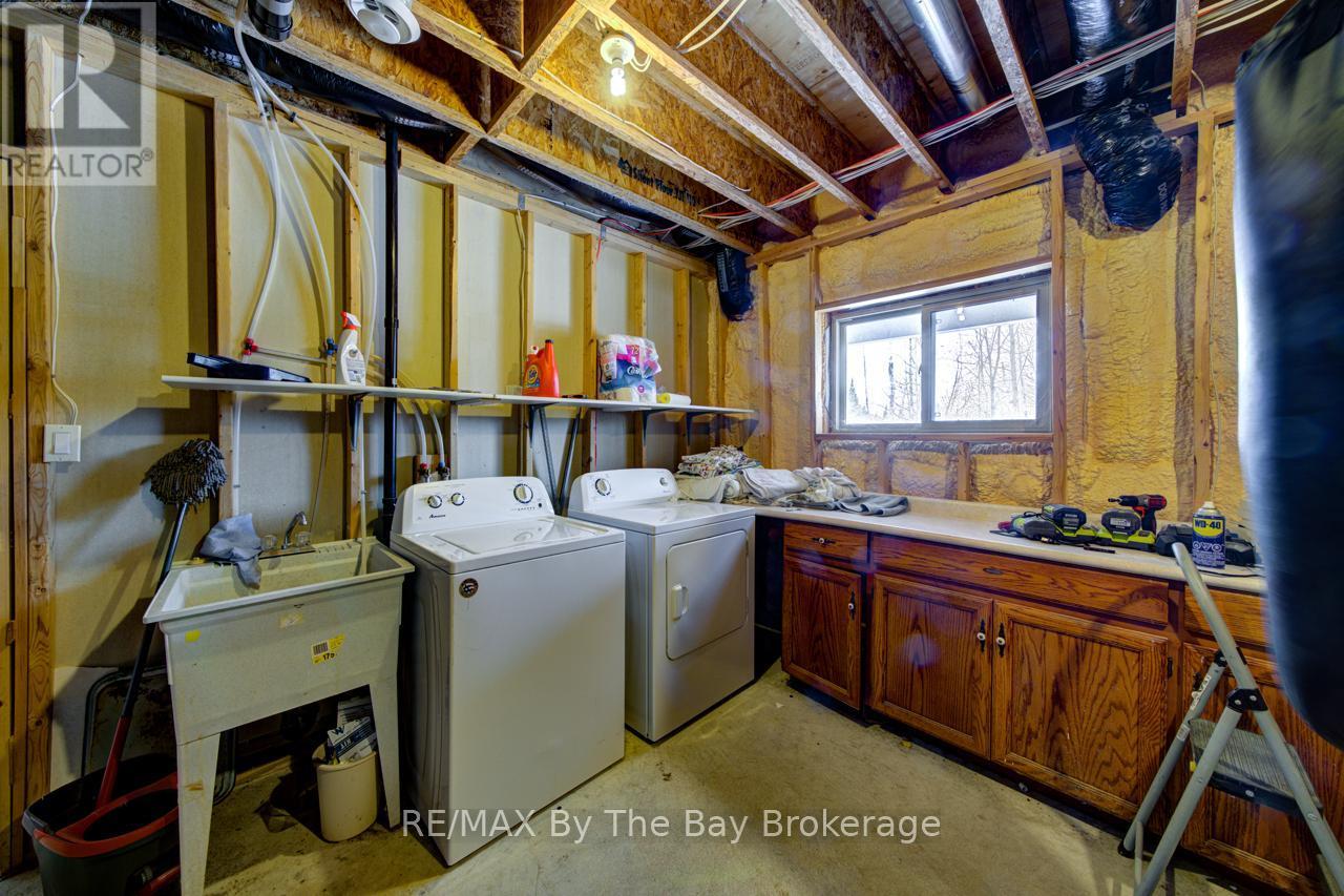 Laundry / Utility room - 397 Silver Birch Drive, Tiny, ON - Indoor Photo Showing Laundry Room