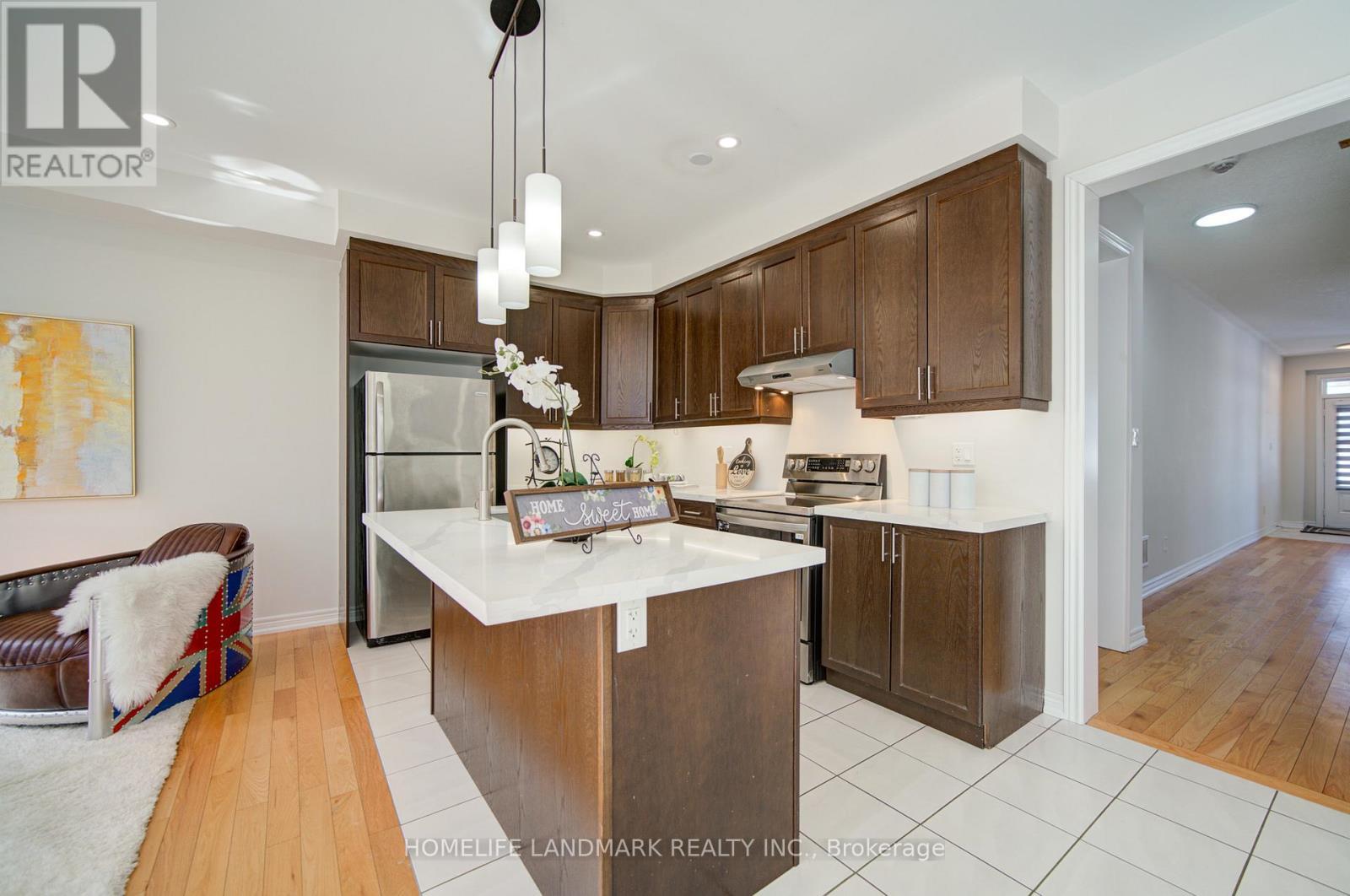 127 Decast Crescent, Markham, ON - Indoor Photo Showing Kitchen