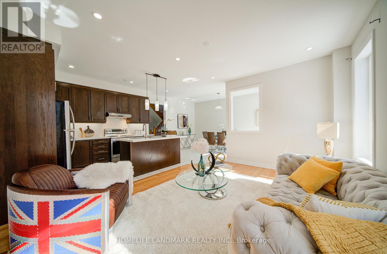 127 Decast Crescent, Markham, ON - Indoor Photo Showing Other Room