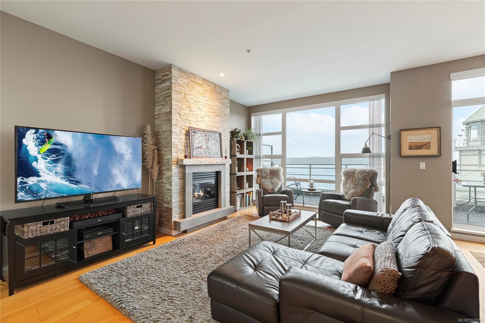 Th15-38 Front St, Nanaimo, BC