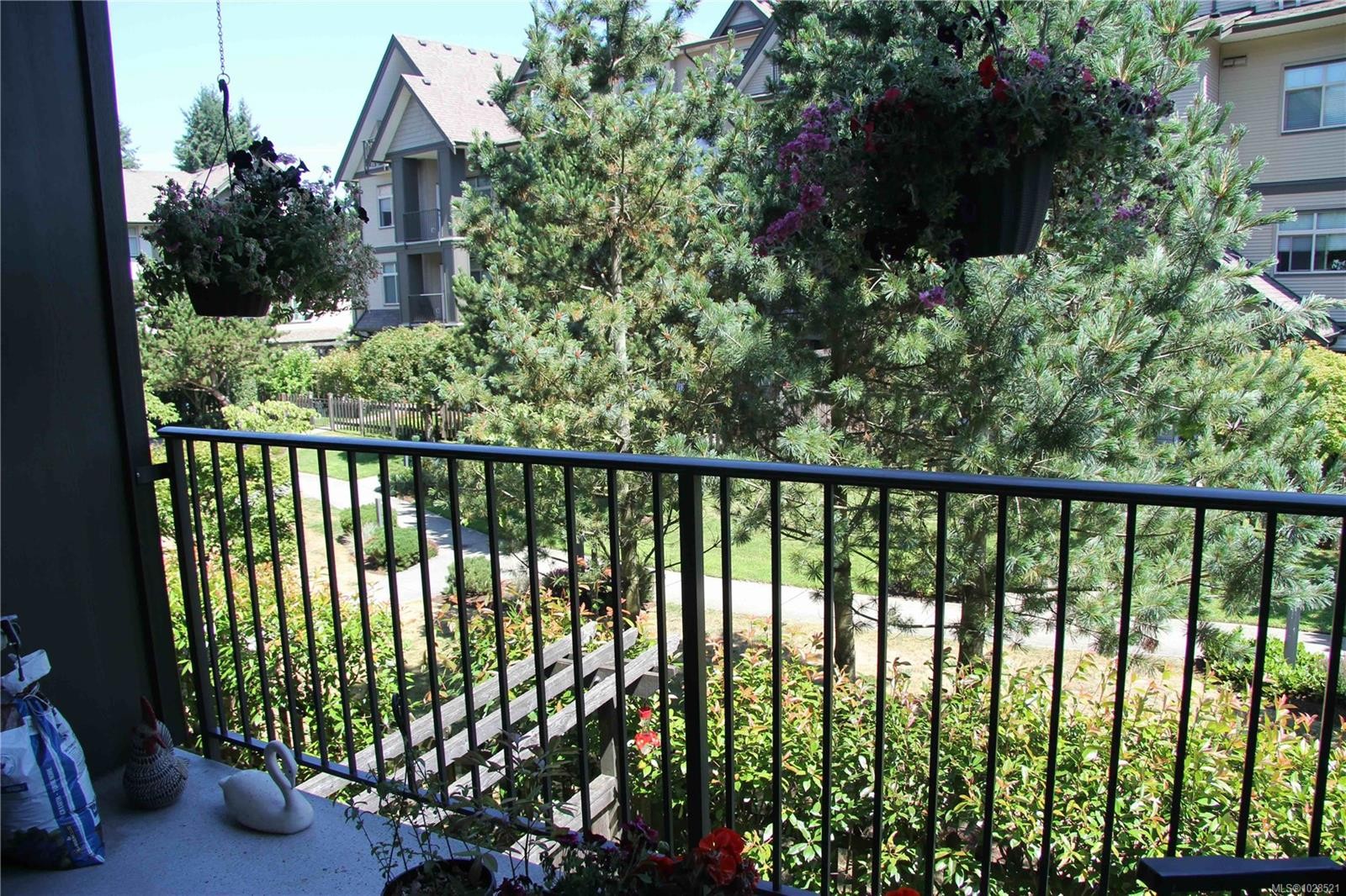 207-2117 Meredith Rd, Nanaimo, BC - Outdoor With Balcony