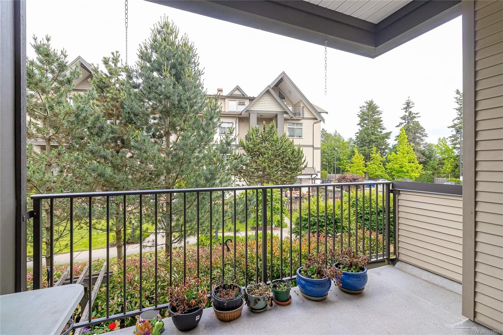 #207-2117 Meredith Rd, Nanaimo, BC
