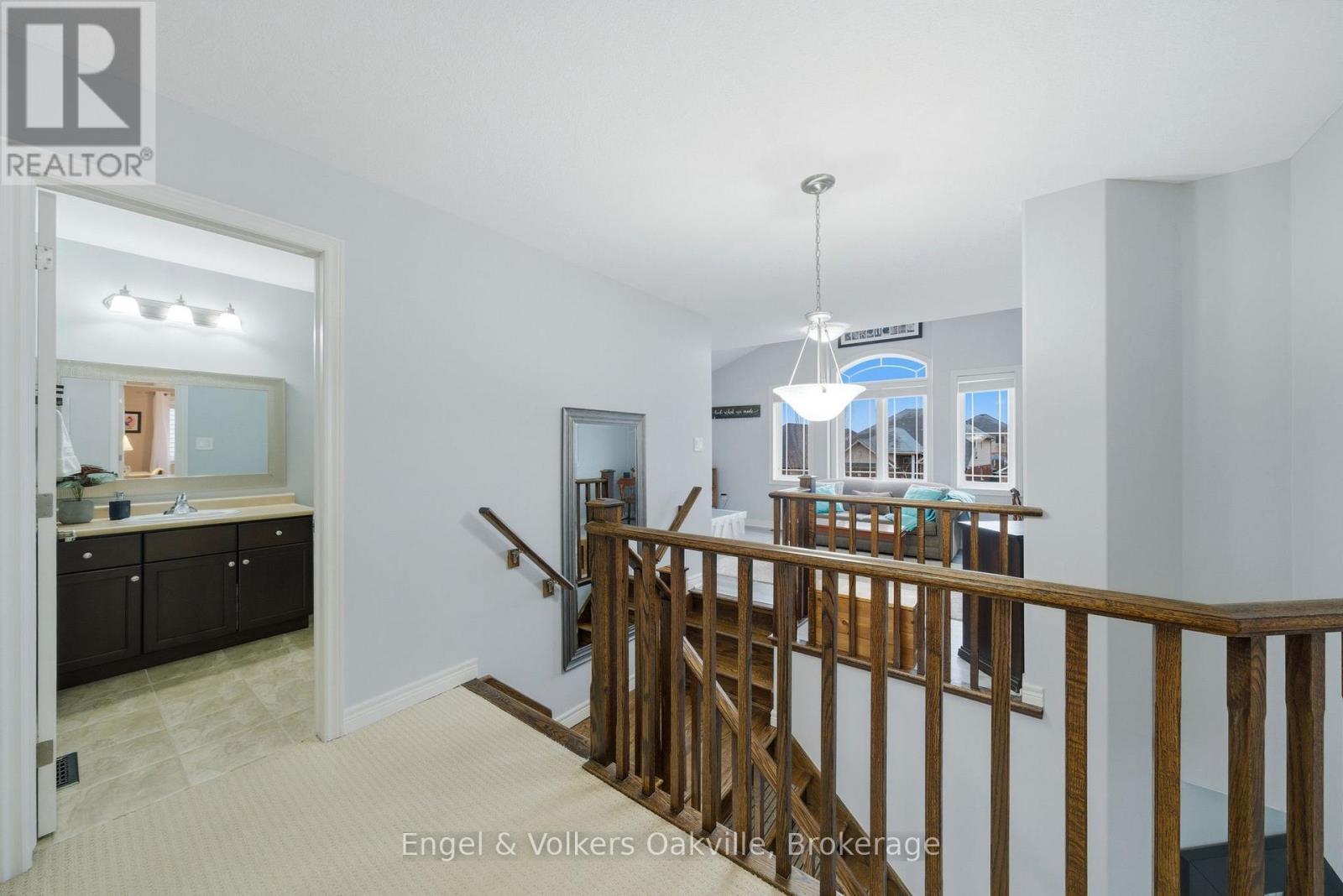 115 Pumpkin Pass, Hamilton (Binbrook), ON - Indoor Photo Showing Other Room