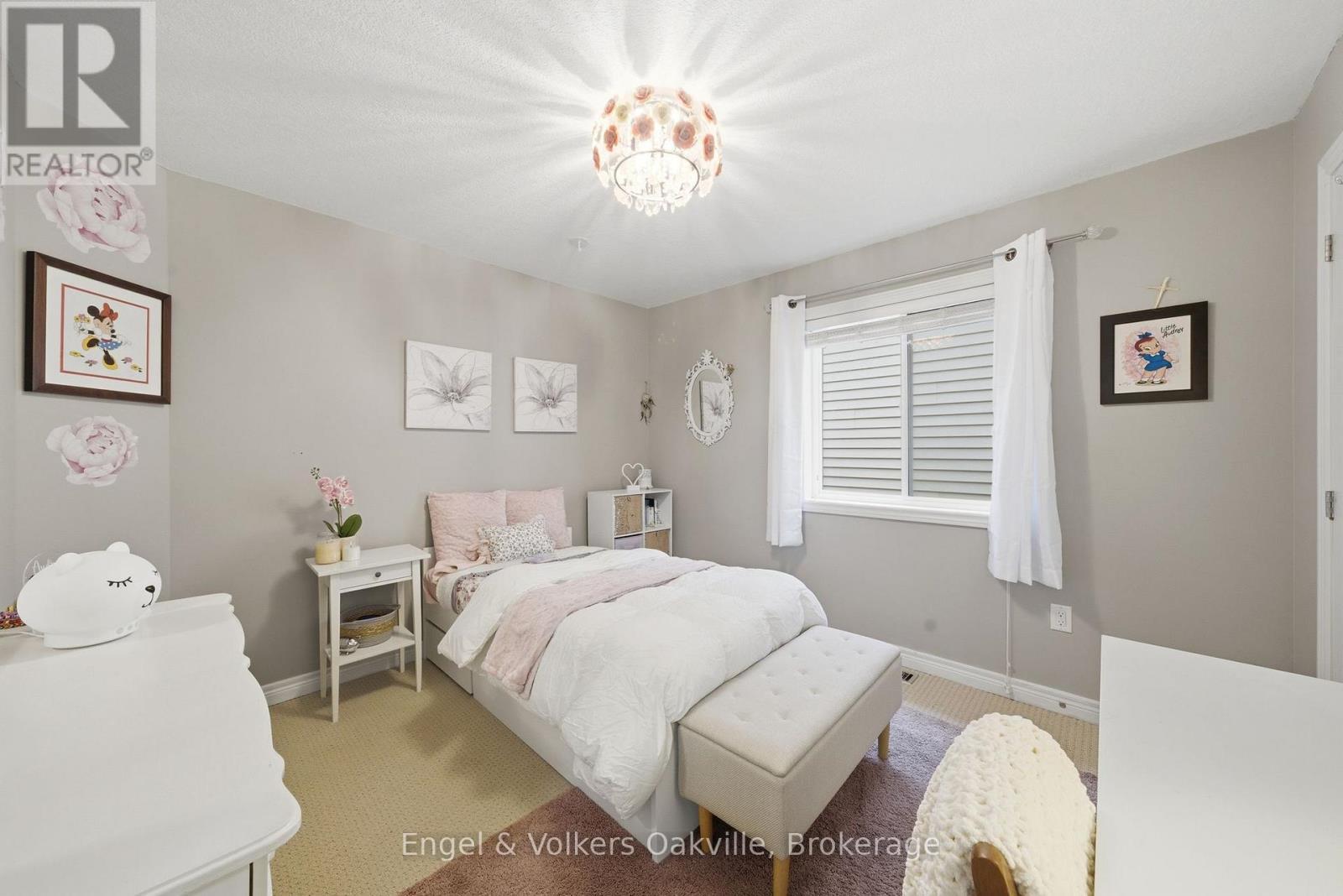 115 Pumpkin Pass, Hamilton (Binbrook), ON - Indoor Photo Showing Bedroom